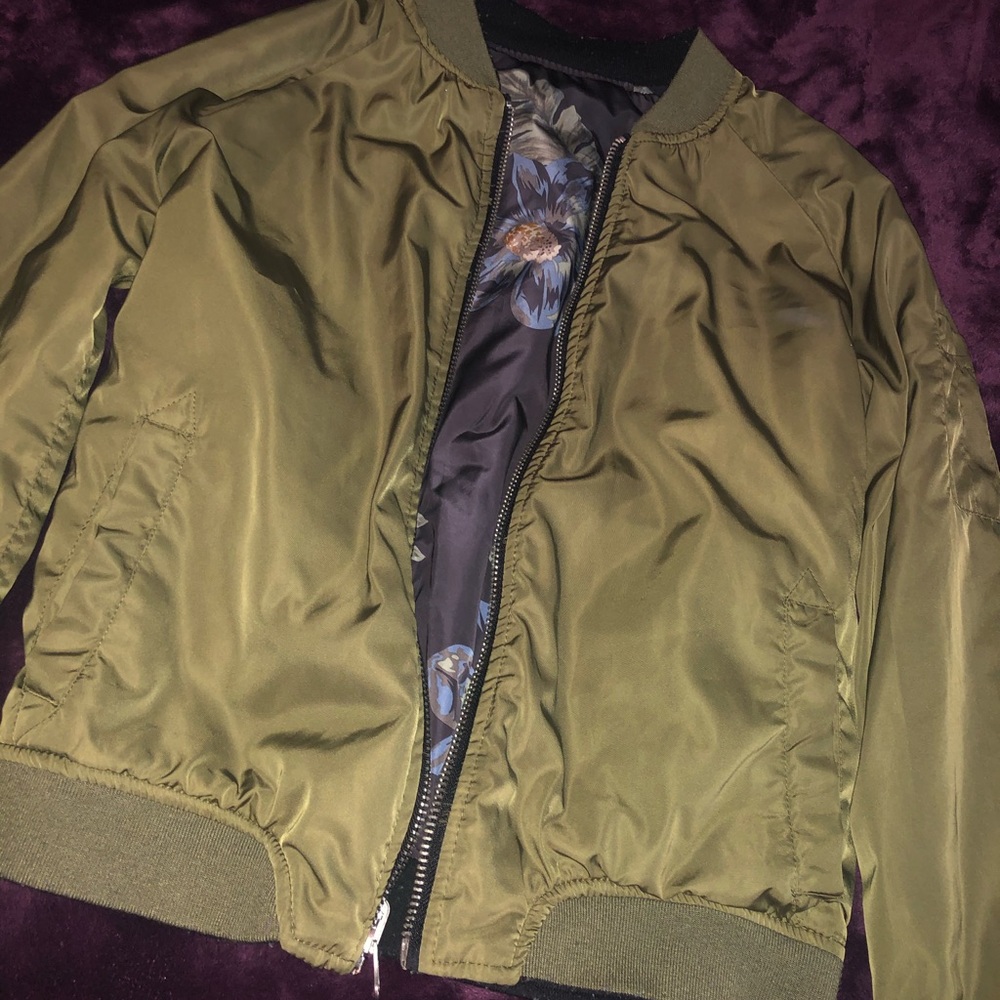 Jacket - Picture 2 of 4